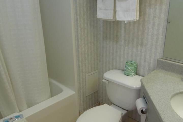 Room 17 of 26