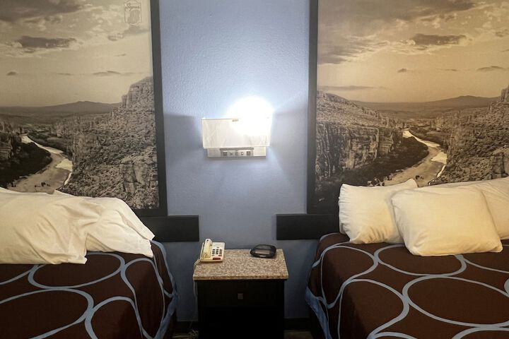 Room 22 of 29
