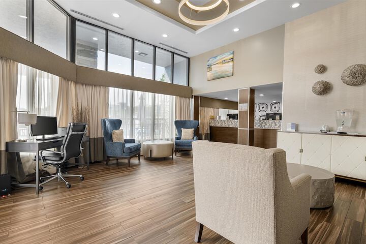 Best Western Center Inn