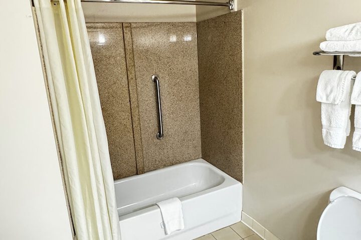 Wingate by Wyndham Chesapeake