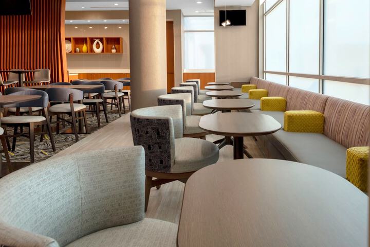 Hotel Interior 11 of 28