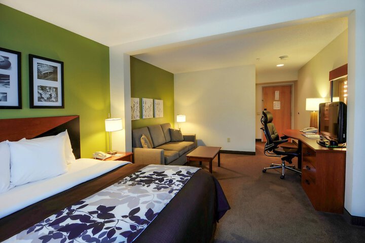 Room 19 of 50