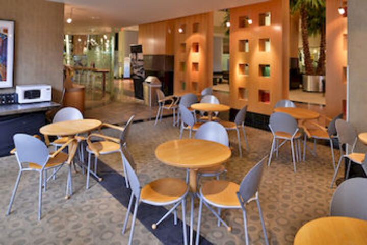Edward Hotel and Convention Center
