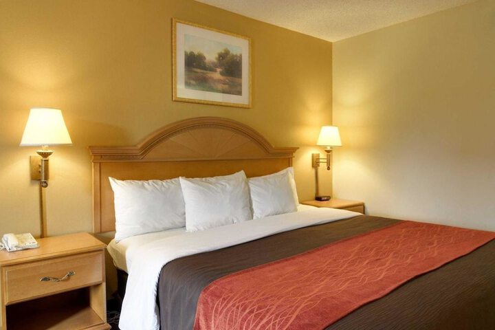 Room 18 of 21