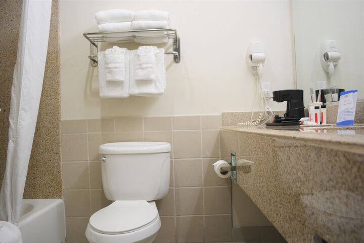 Room 12 of 36