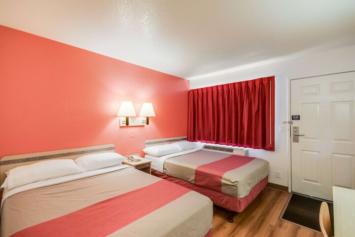 Room 21 of 24