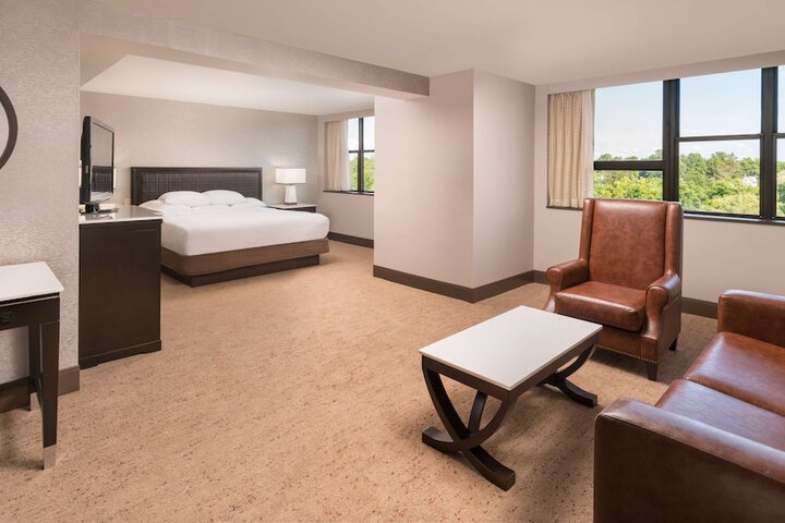 The Saratoga Hilton