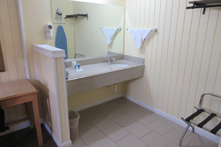 Room 20 of 40