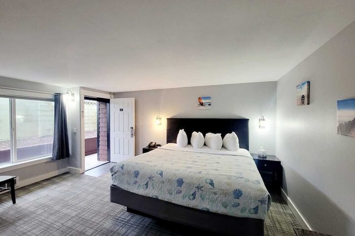 Room 20 of 40
