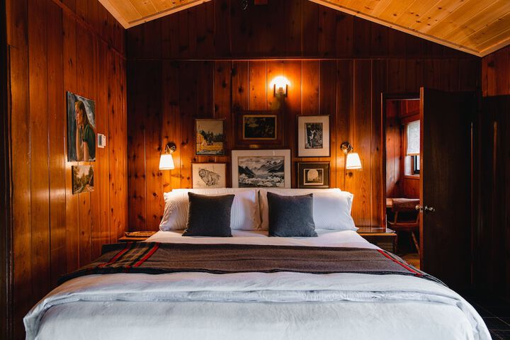Room 43 of 74