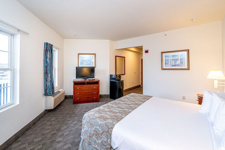 Room 30 of 34