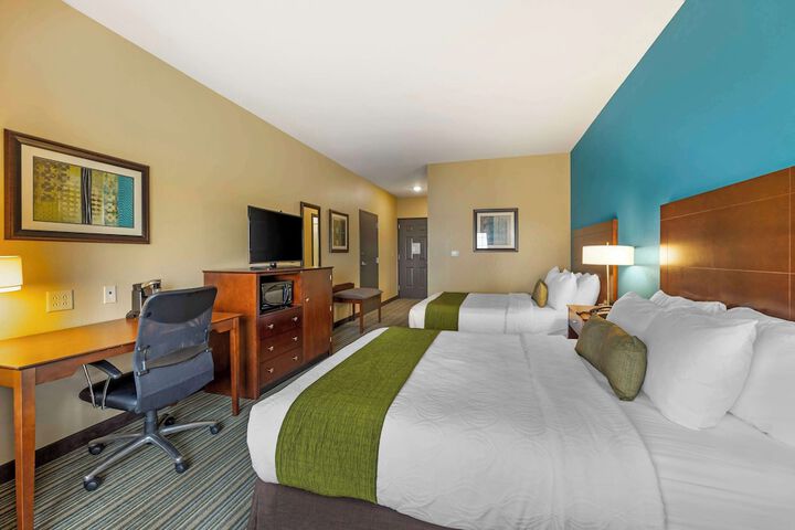 Room 32 of 38