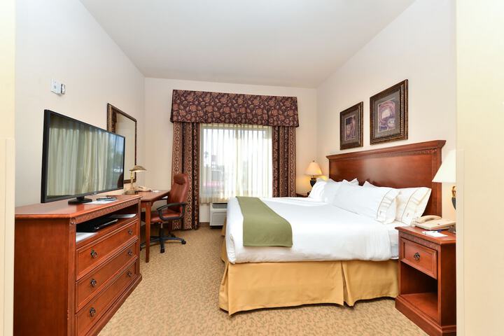 Room 30 of 63