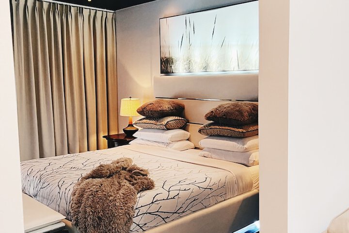 Room 26 of 54