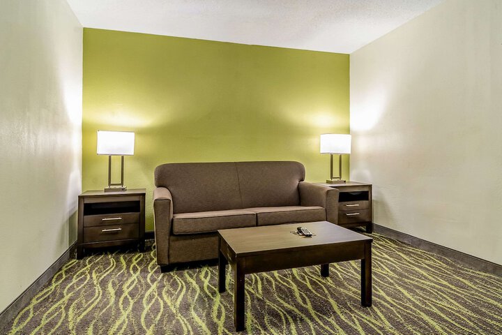 Quality Inn & Suites Creedmoor - Butner