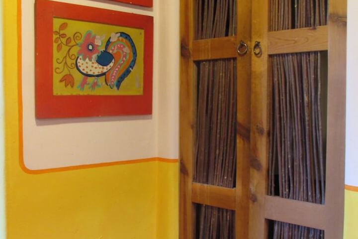 Room 53 of 63