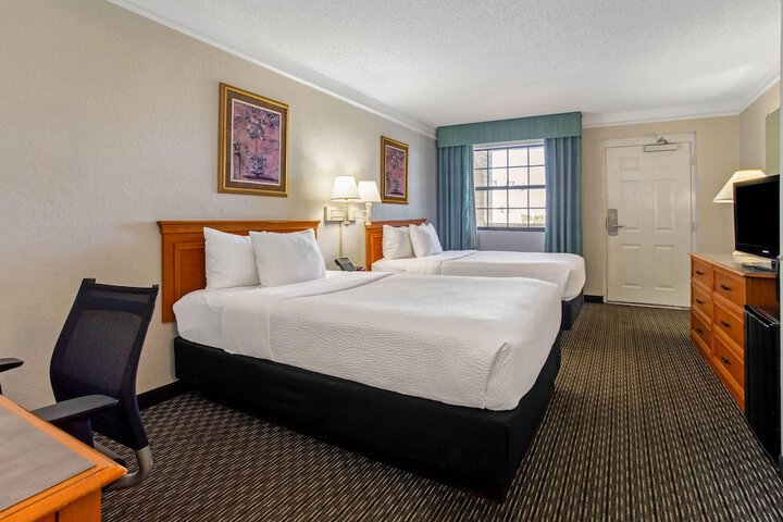 La Quinta by Wyndham St. Petersburg-Clearwater