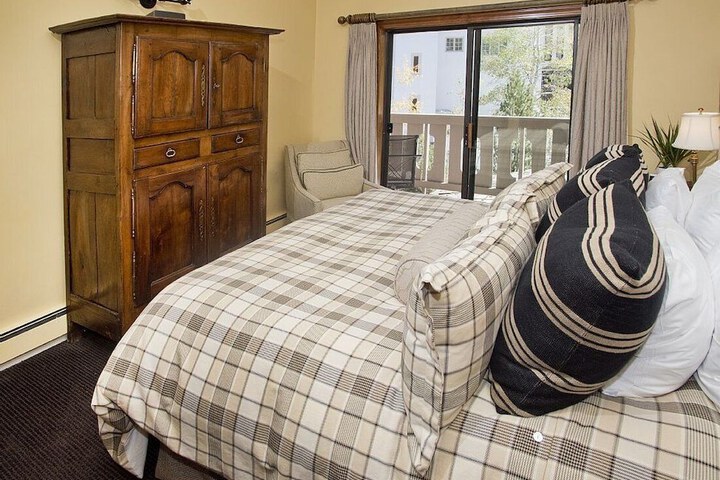 The Lodge at Vail a RockResort by Vail Resorts