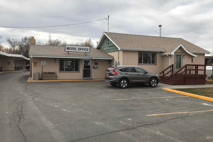 Paintbrush Motel