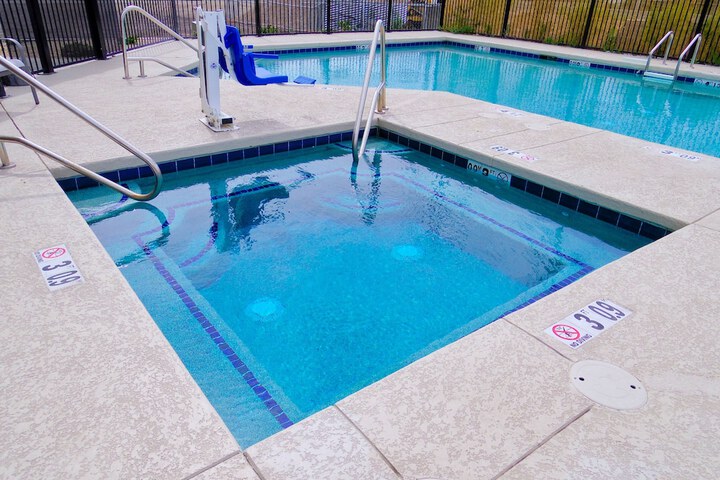 Pool 8 of 50