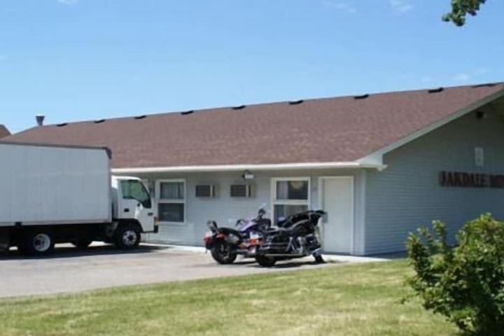 Oakdale Motel