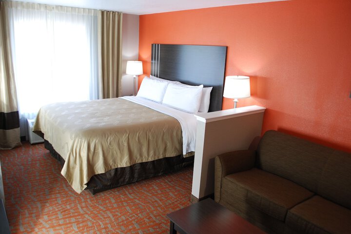 Room 21 of 37
