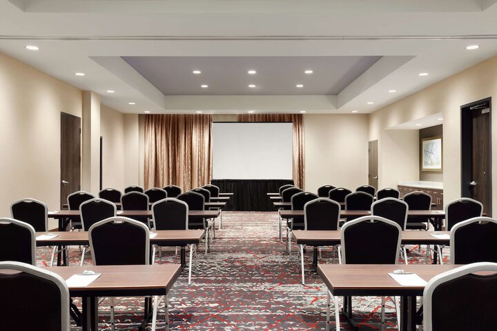 Embassy Suites by Hilton Noblesville Indianapolis Convention Center