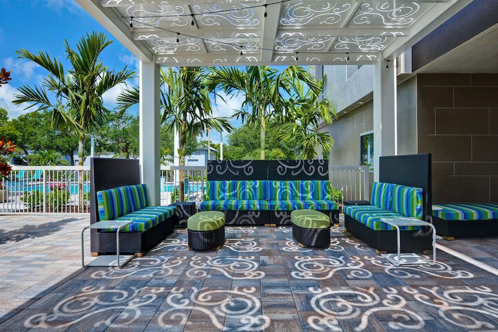 Home2 Suites Naples I-75 Pine Ridge Road FL