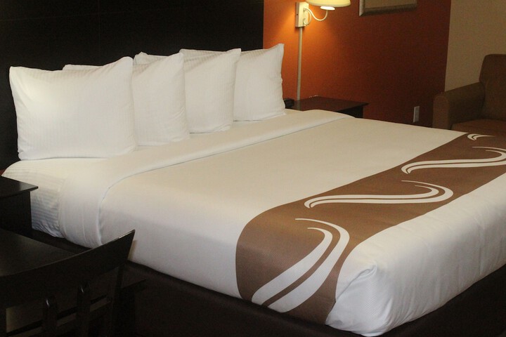 Quality Inn & Suites at the Outlets Mercedes / Weslaco