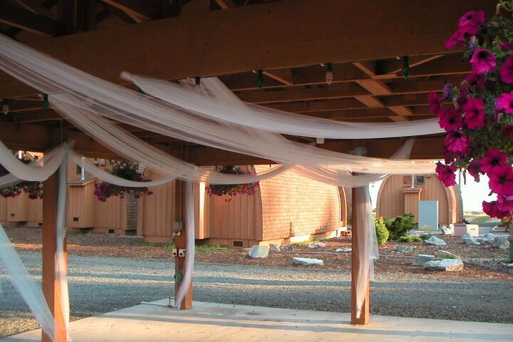 Hotel Exterior 65 of 78