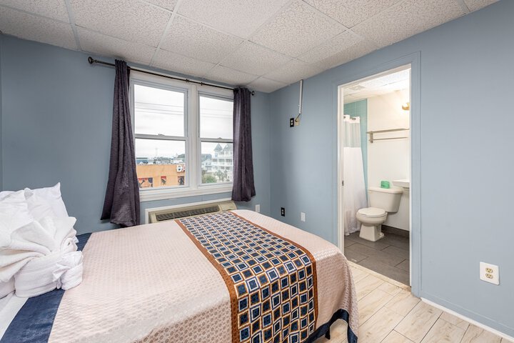 Room 27 of 36