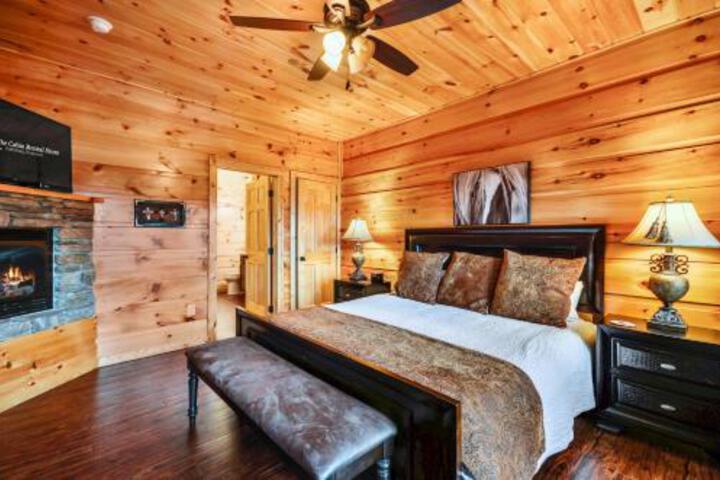 Foxwood Mansion Cabin