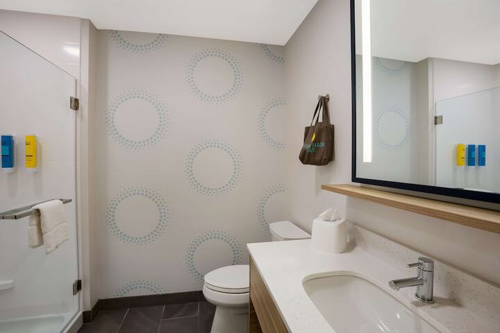 Room 29 of 48