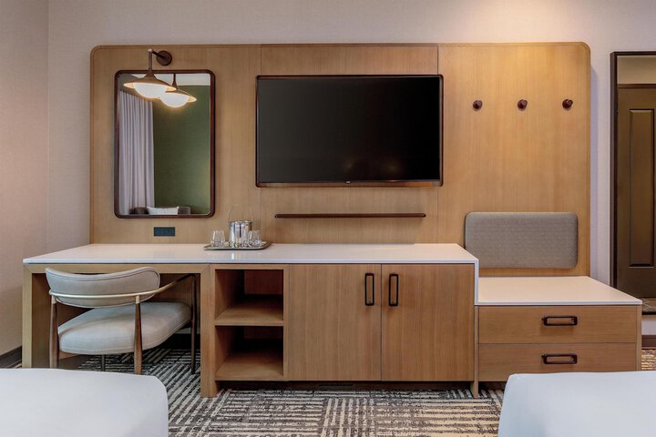 DoubleTree by Hilton Burlington Vermont