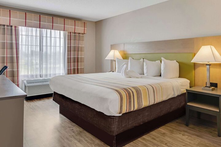 Room 40 of 86