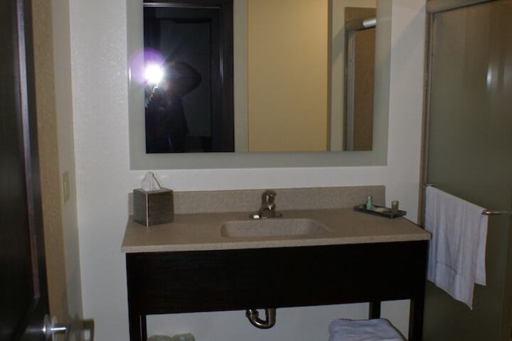 Room 20 of 37