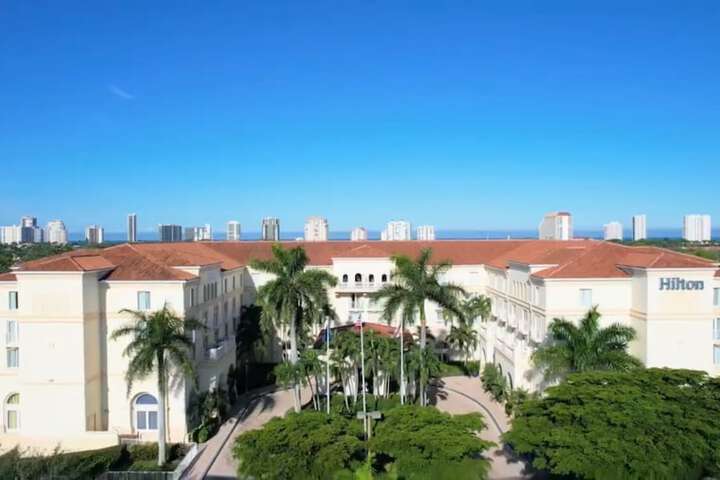 Hilton Naples