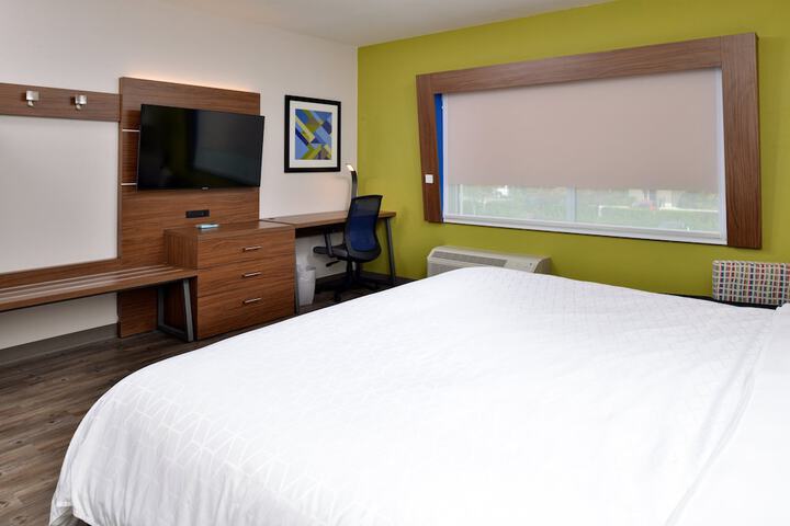 Room 30 of 79