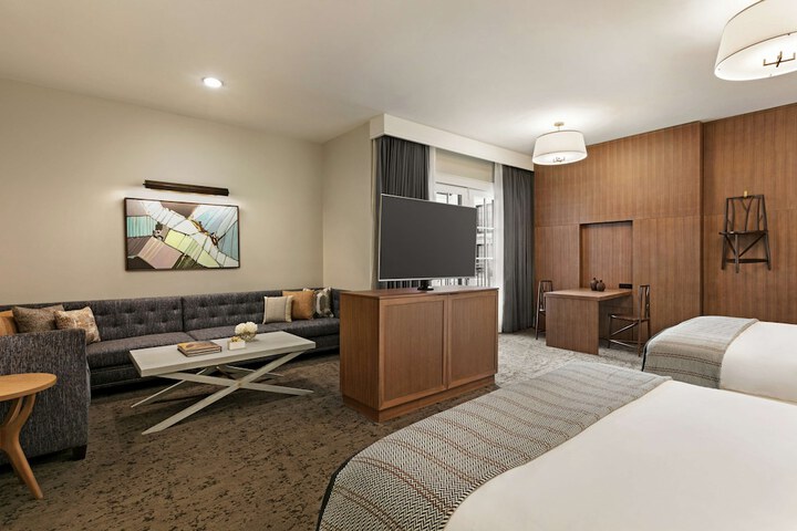 Room 32 of 130