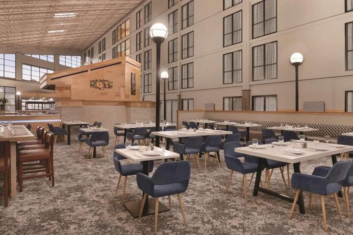 Wyndham Garden Conference Center Champaign / Urbana