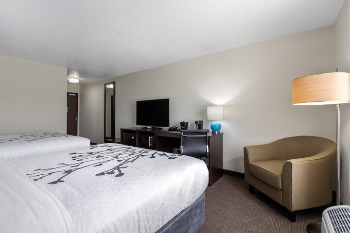 Room 8 of 29