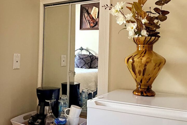 Ocean Breeze B & B