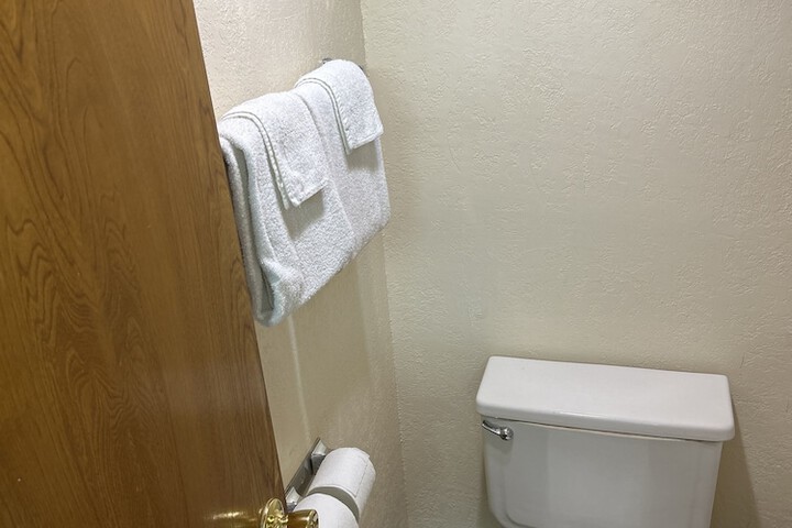 Room 34 of 51