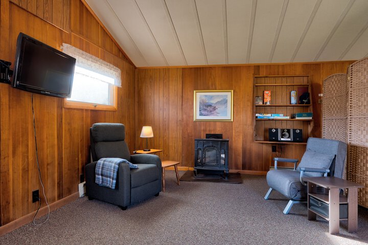 Room 42 of 75