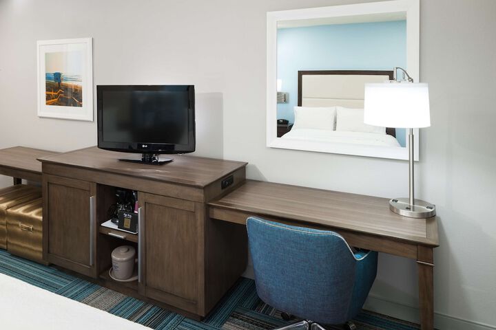 Room 20 of 38