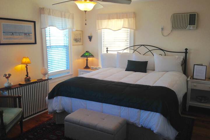 Room 28 of 41