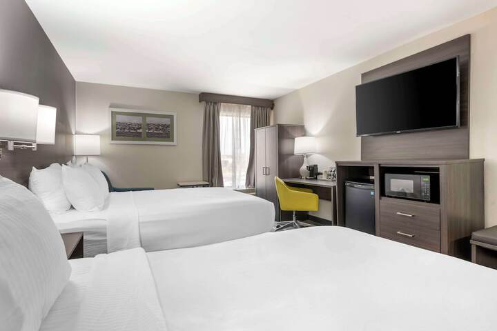 Room 12 of 24