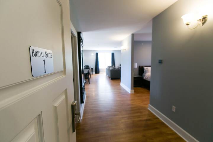 Room 8 of 20