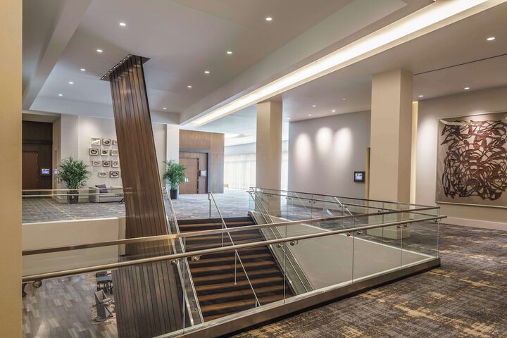 Hyatt Regency Houston / Galleria