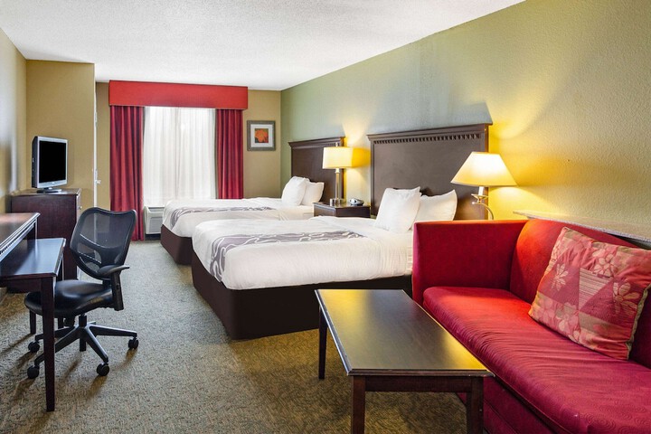 Room 30 of 42